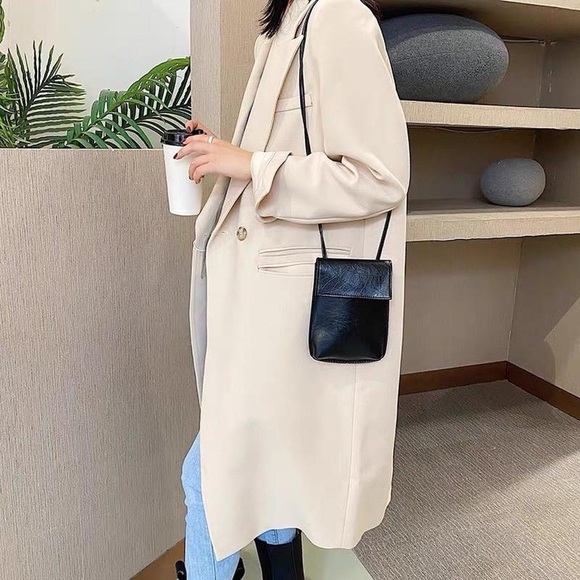 Soft faux leather vertical phone pouch purse - Picture 2 of 3